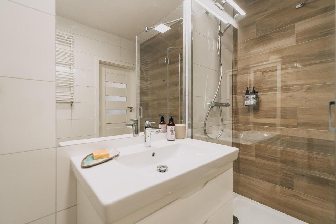 Nadmorskie Tarasy Apartament Wave Surfingbird Kołobrzeg Exterior foto